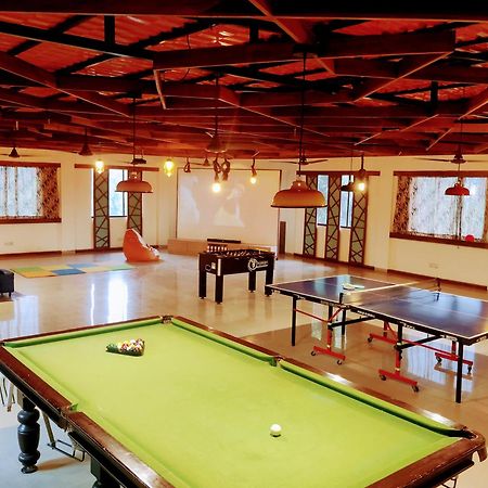 Pushp Vatika Resort & Lawns ナビムンバイ エクステリア 写真