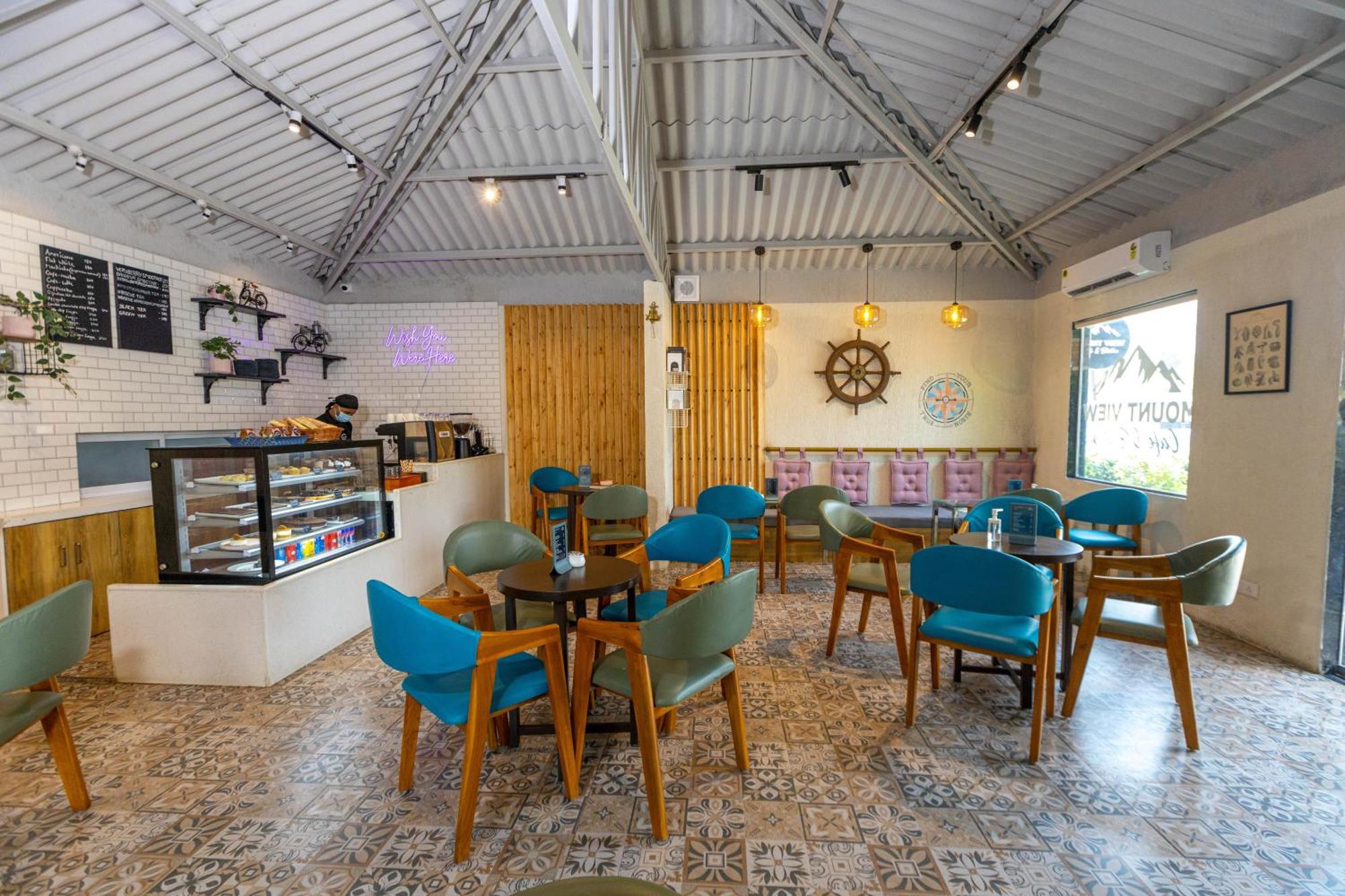 Pushp Vatika Resort & Lawns ナビムンバイ エクステリア 写真